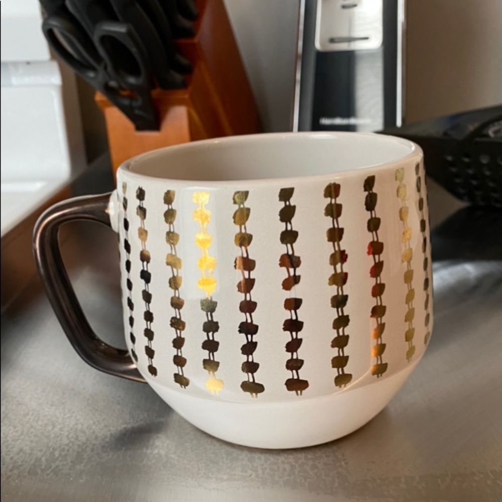 Large White & Painted Gold Dots Design Mug 21oz